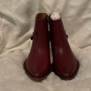 Bd new lucky brand women Basel leather boots burg Sz 6 1/2 M